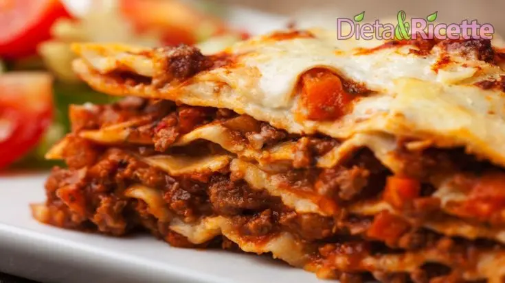 Lasagne alla bolognese, la Ricetta originale con ragù e besciamella per fare la lasagna