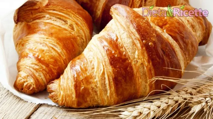 Ricetta dei cornetti dolci fatti in casa, colazione come al bar: Fare i croissant