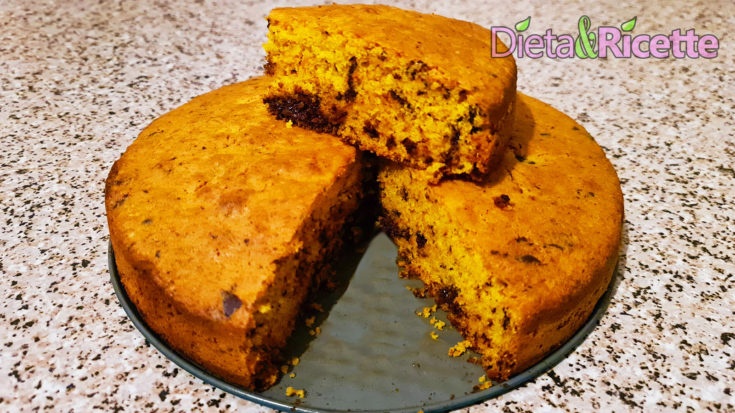 torta alle carote con pezzi di cioccolato