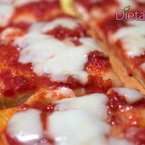 Ricetta Pizza margherita in teglia fatta in casa, come fare