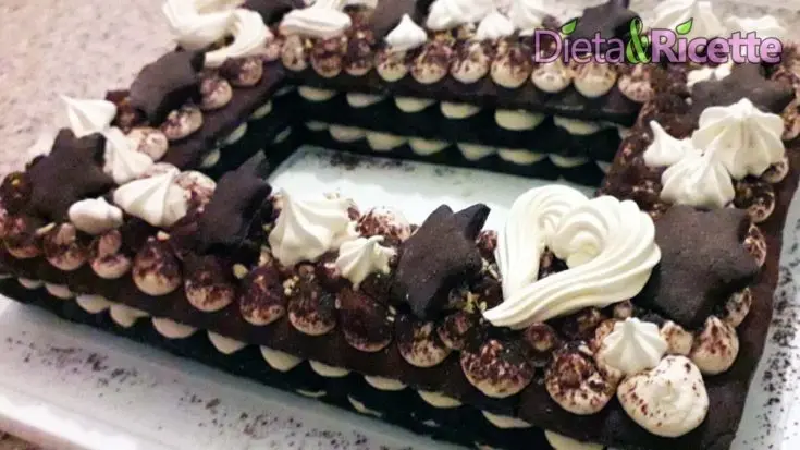 Cream Tart con la ricetta originale e decorazioni per fare la torta