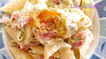 pasta con robiola zucchine salame fiori di zucca croccanti ricetta pranzo veloce