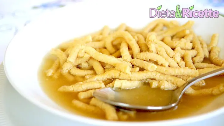 Passatelli in Brodo Romagnoli: La Ricetta Tradizionale della Nonna per un Piatto Festivo Perfetto