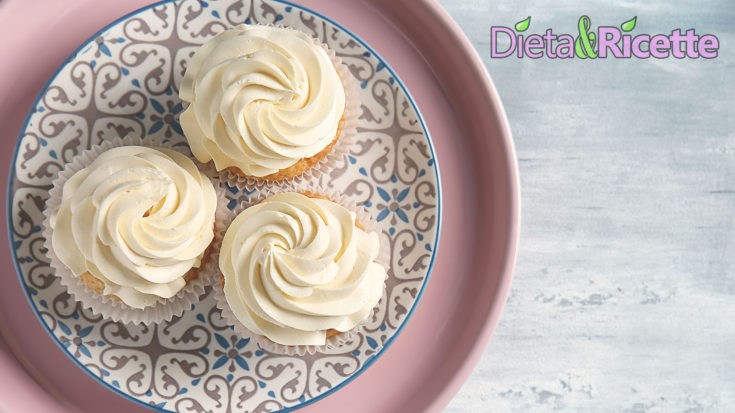 crema al burro per torte e cupcake ricetta originale per decorare